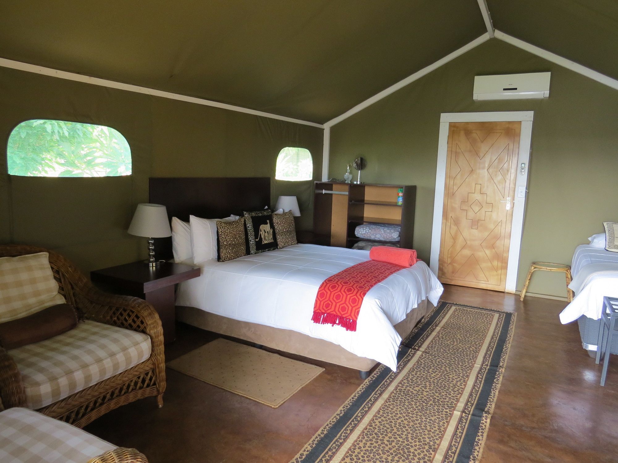 Crocodile Bridge Safari Luxe tent